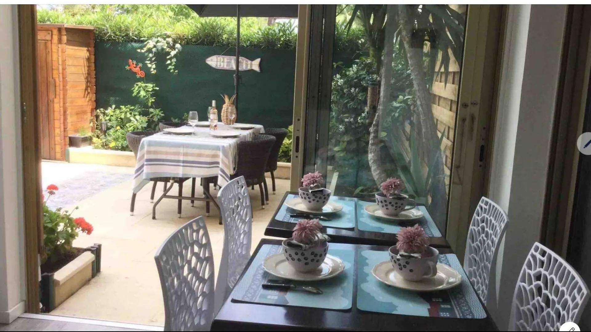Le Jardin De La Mer, Plage, Jardin, Parking , Velos Villeneuve-Loubet