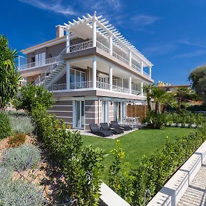 Velvet Villeneuve-Loubet